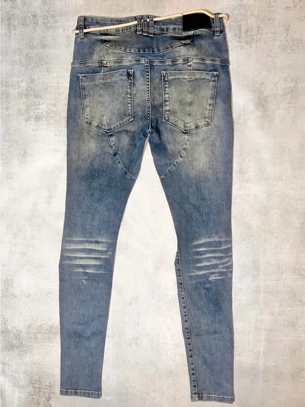 Kollar Denim Retail $98 Distressed with a stretch
